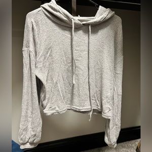Style Rack Hooded Crop Top! Size small 🥰